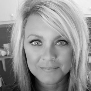 Meet your Posher, Angie